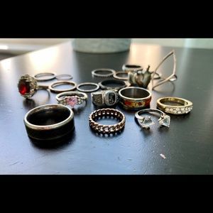Lot of 19 Rings